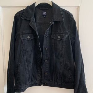 Gap black denim jacket women’s size M